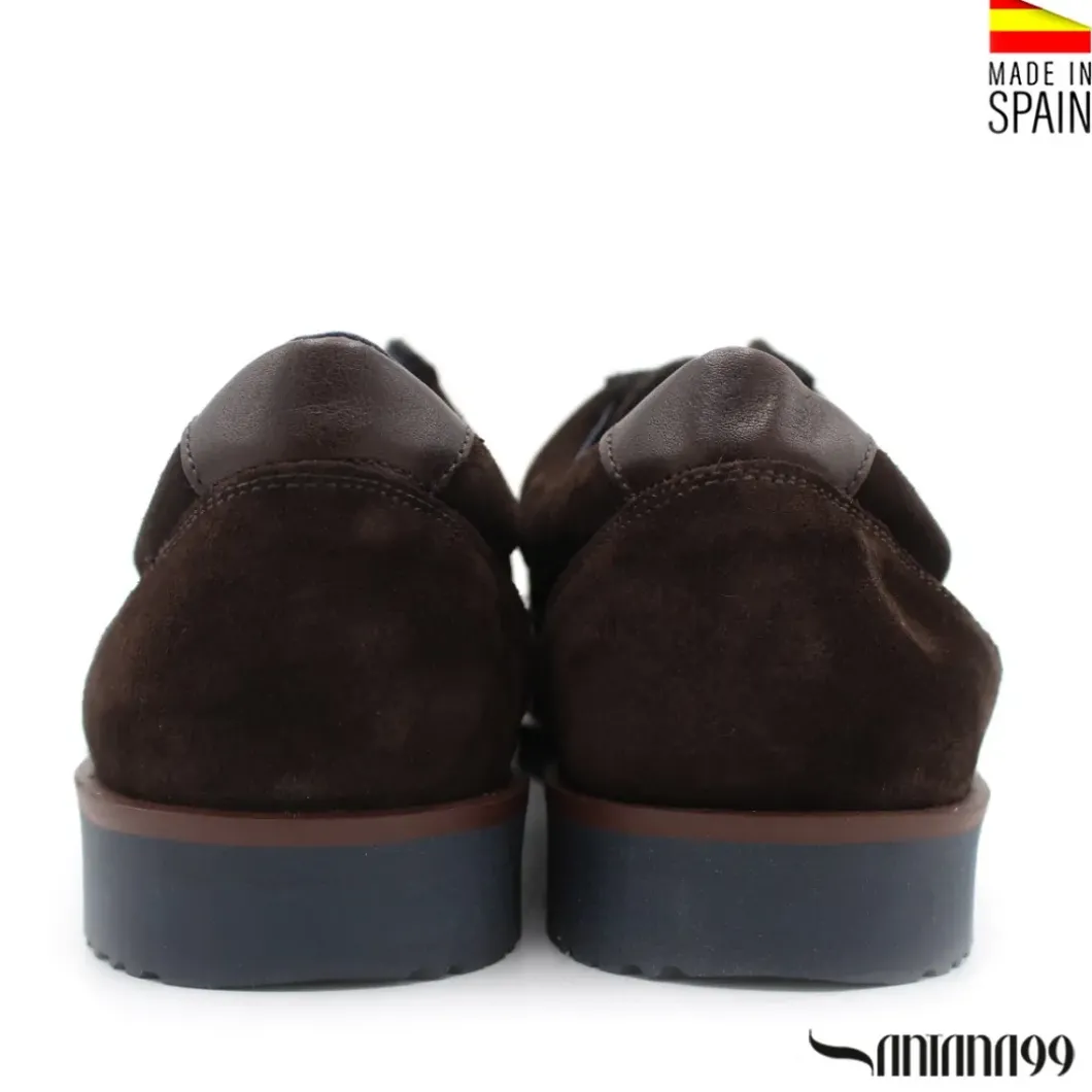 Zapato de serraje marrón