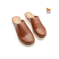 Zueco color cuero casual de piel